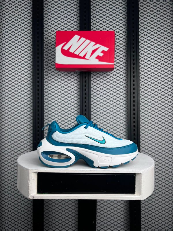 Textured textile runner in white and teal