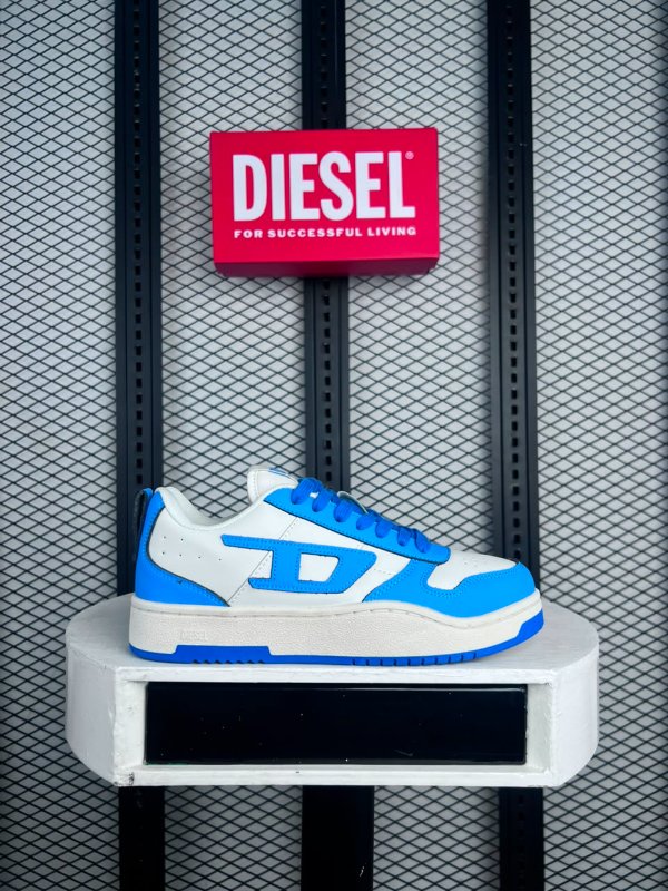 Shoes blue and white
