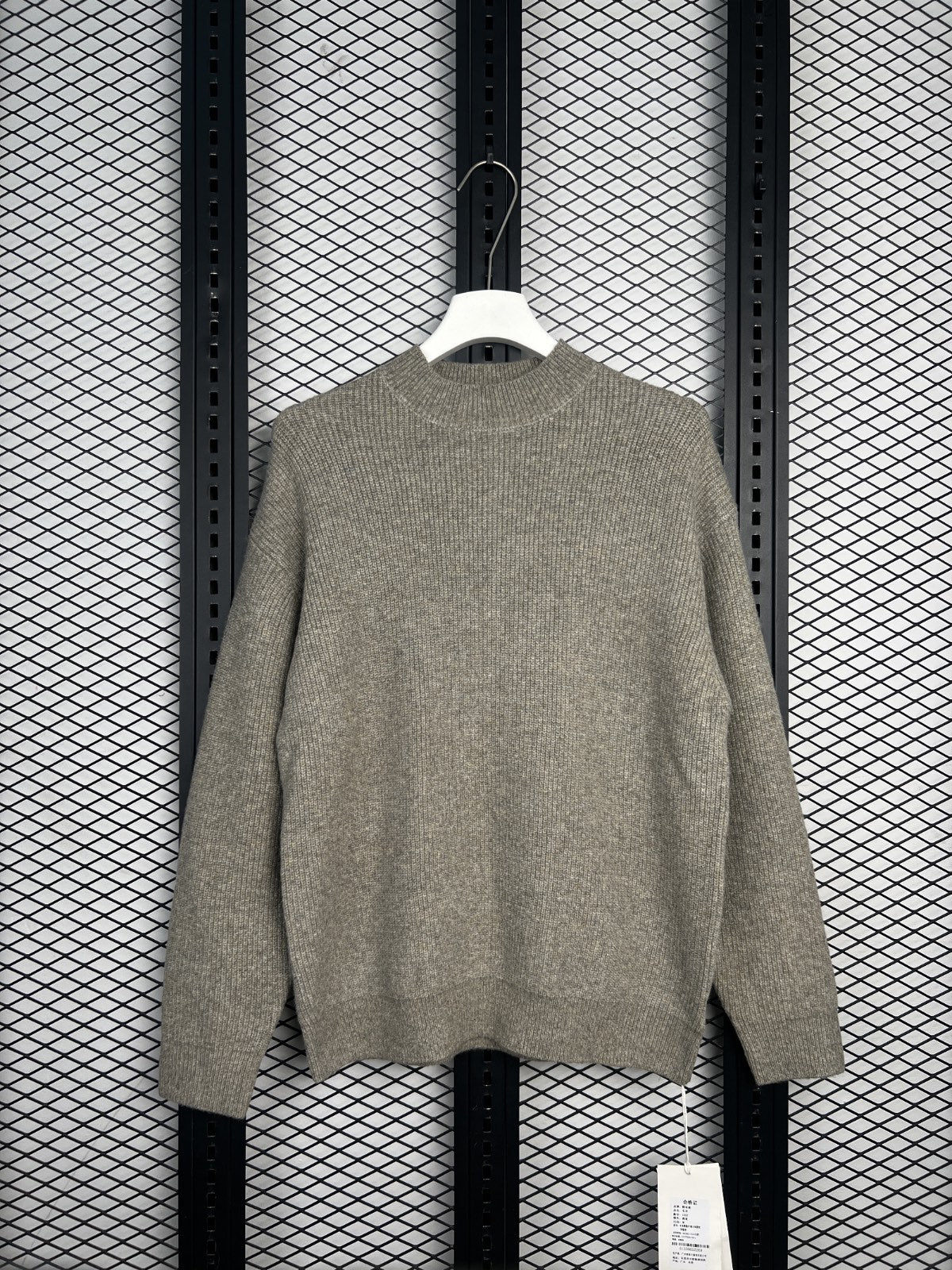 Mock-neck ribbed knit jumper in heather taupe