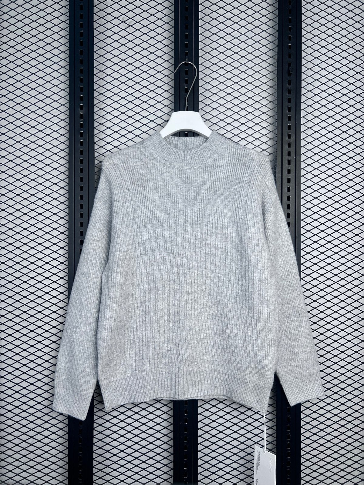 Heathered light grey ribbed mock-neck sweater