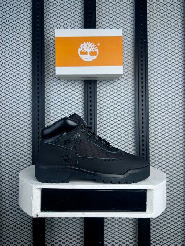 Boots black