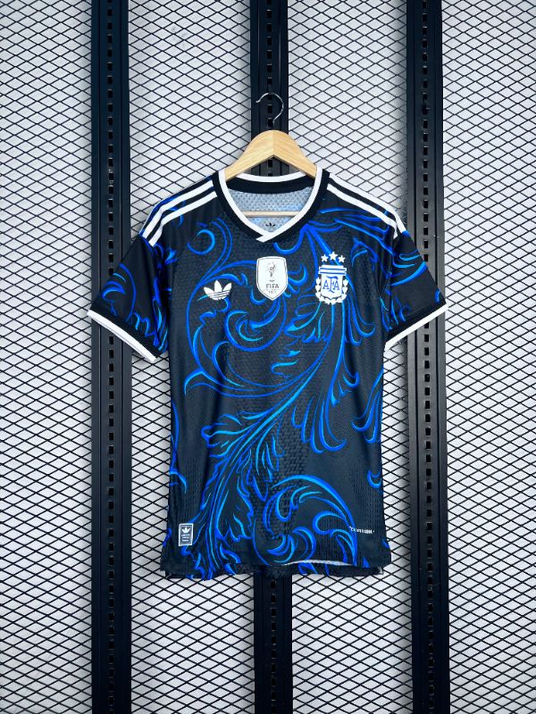V-neck short-sleeve athletic top with blue filigree print