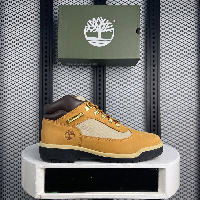 Matte wheat nubuck boot with textured sage inserts