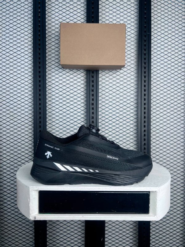 Sneaker black shoas