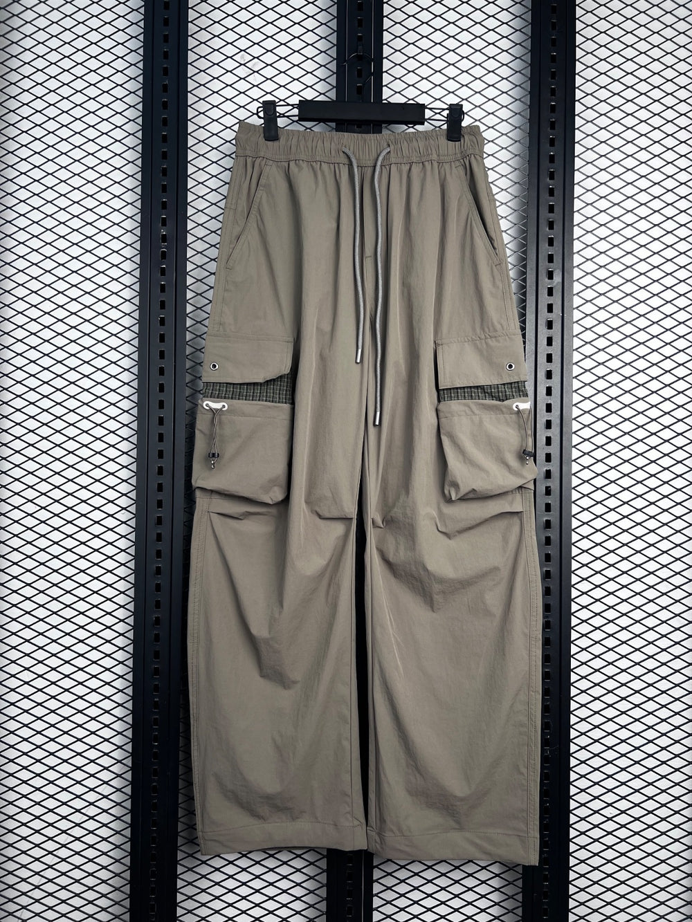 Nylon-blend cargo trousers with checked pocket accents