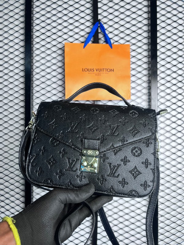 Bag full black