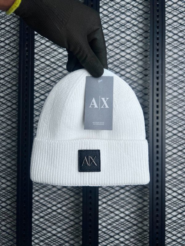 Exchange beanie white