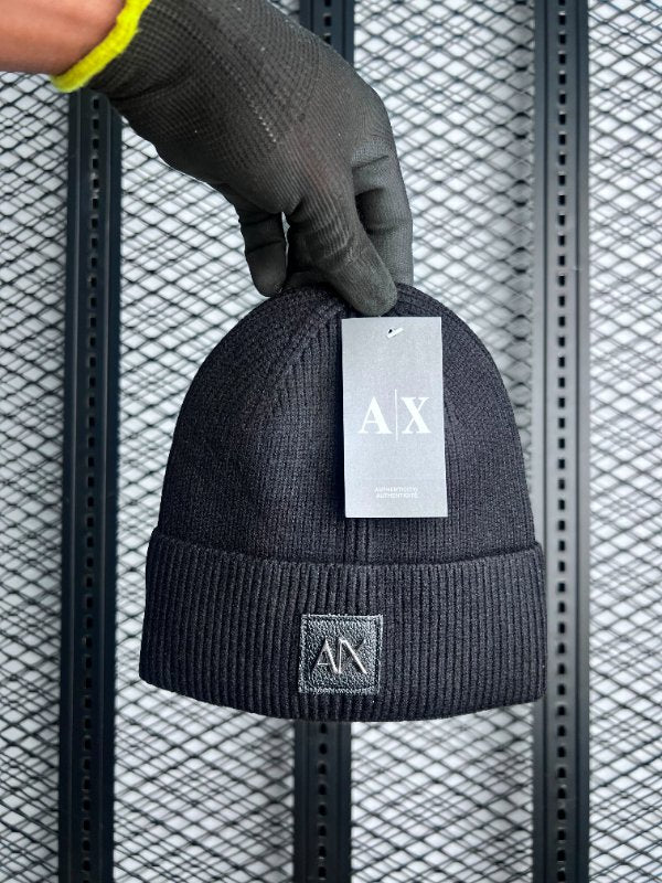 Exchange beanie black