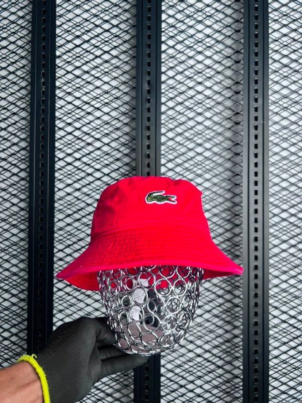 Bucket hat red