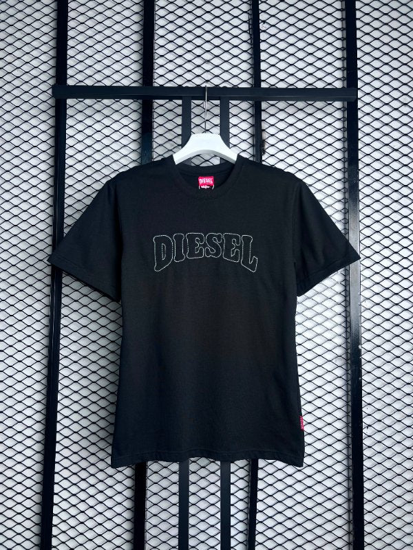 T shirt black