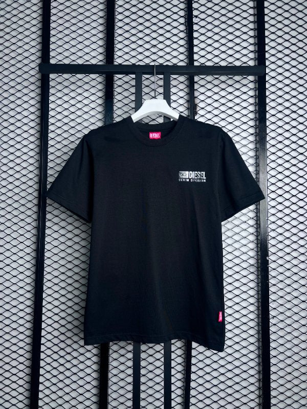 Side-tag jersey crewneck with chest text print