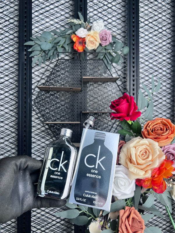 One essence perfume