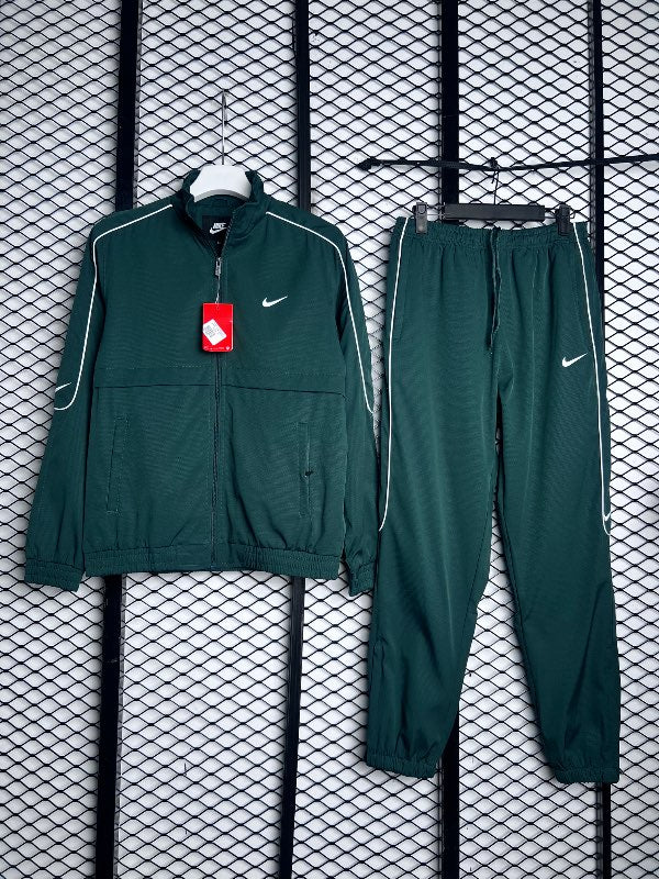 Tracksuit green im