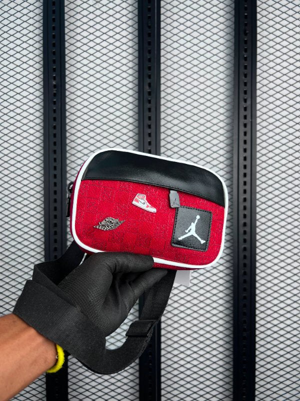 Textured-finish jacquard pouch with contrast black panel