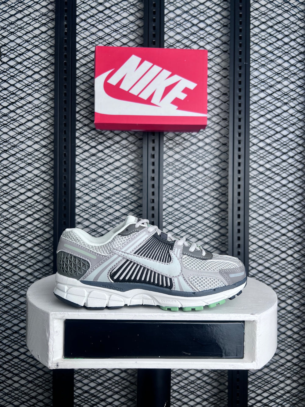 Sneaker Cobblestone Flat Pewter Women's
