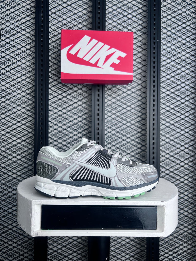 Sneaker Cobblestone Flat Pewter Women's