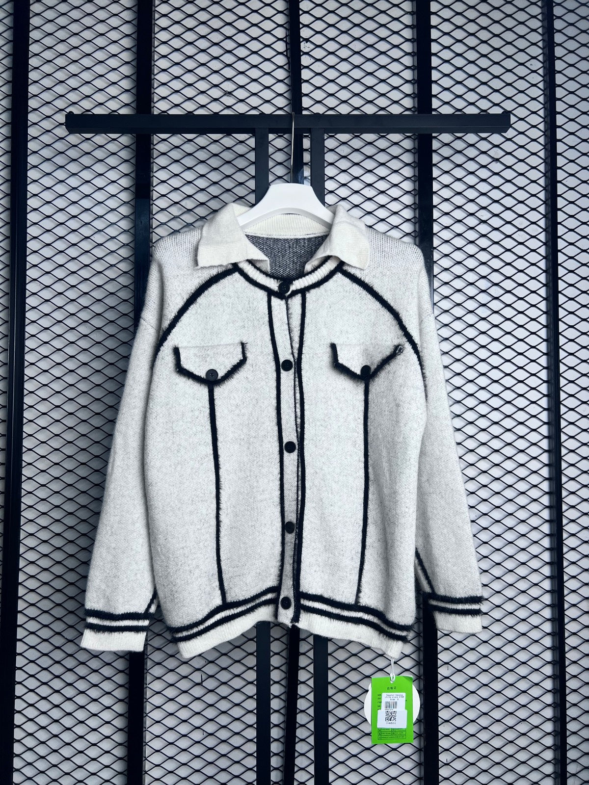 Sweater hoodie white plane 6748