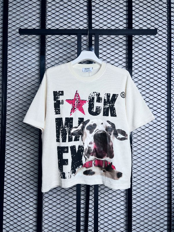Textured knit t-shirt with graphic dog print