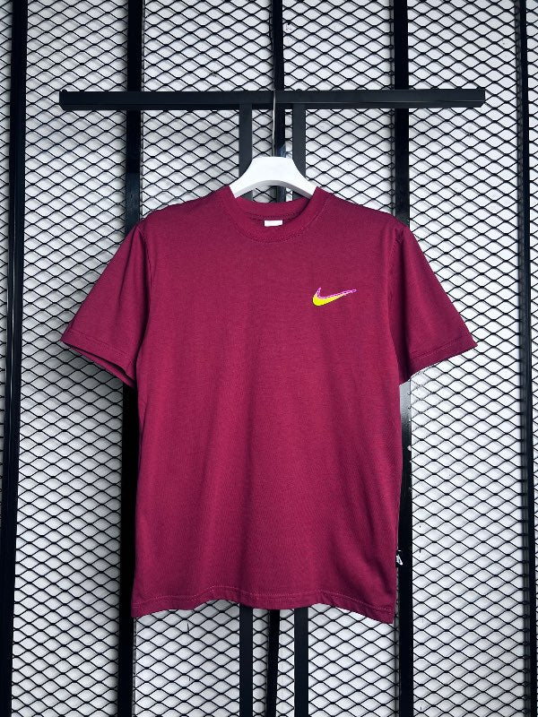 T shirt maroon w689