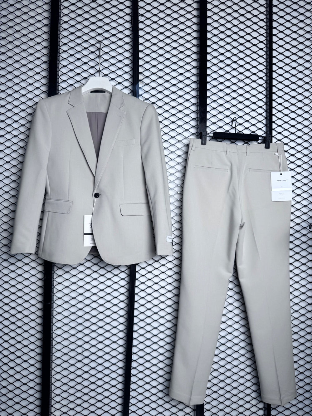 Men’s suit cream white