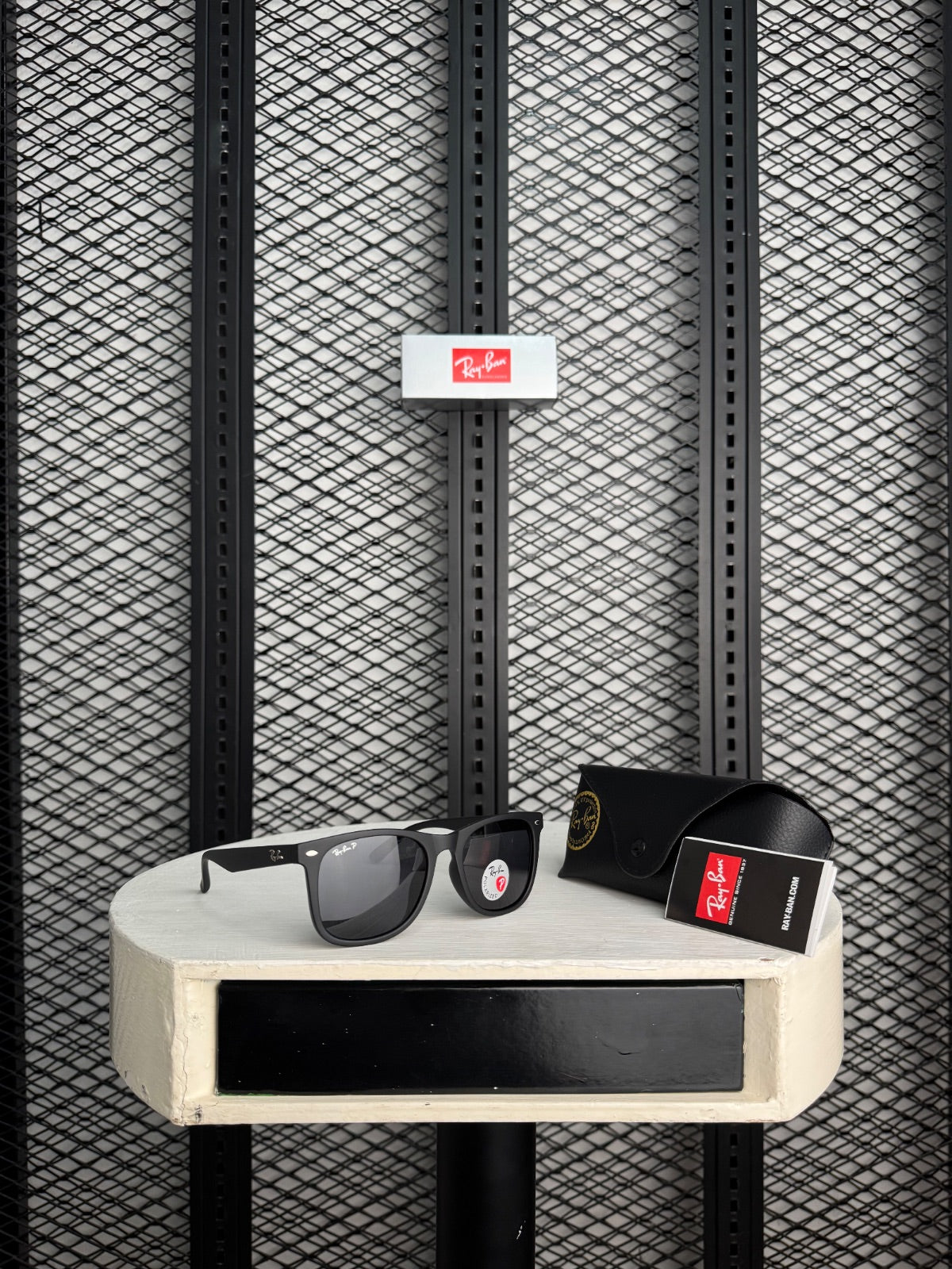 Polarized sunglasses black