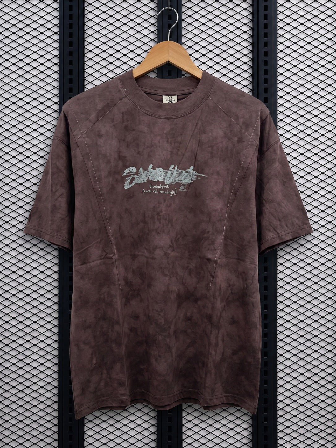 Tie-dye washed cotton short-sleeve T-shirt with panel seams