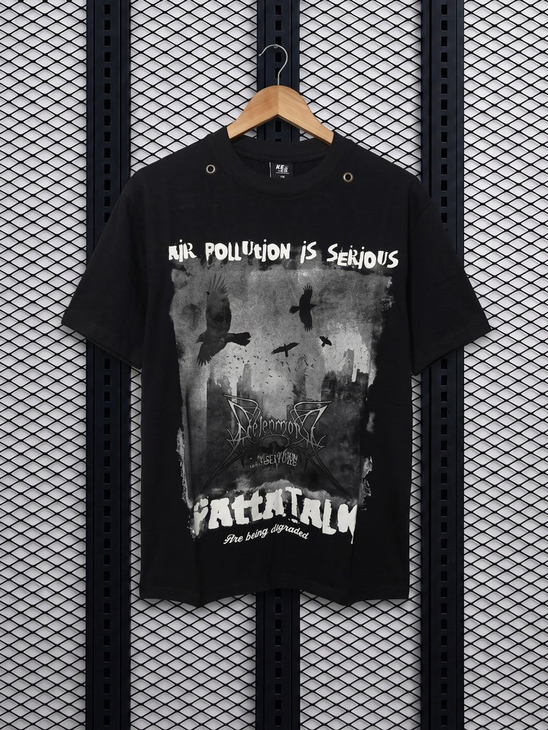 Metal grommet detail t-shirt with graphic print