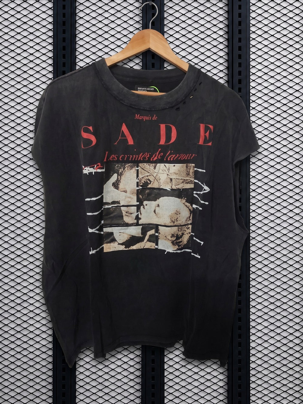 Washed cotton distressed t-shirt with graphic print