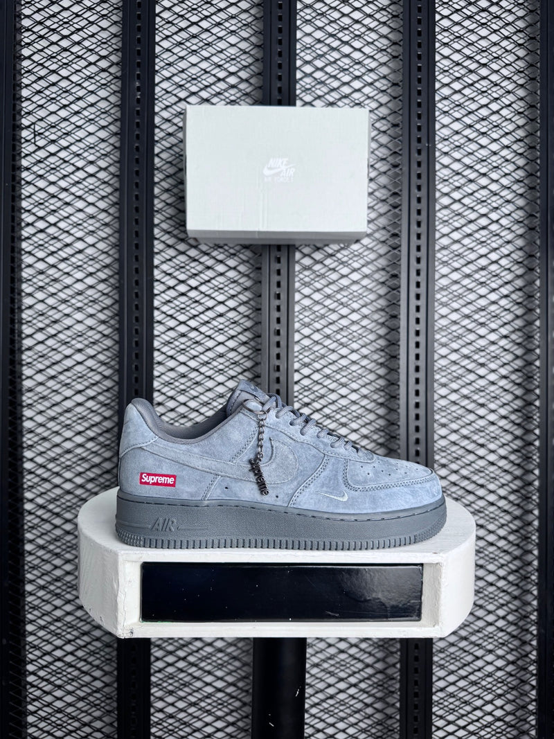 Sneaker dark blue