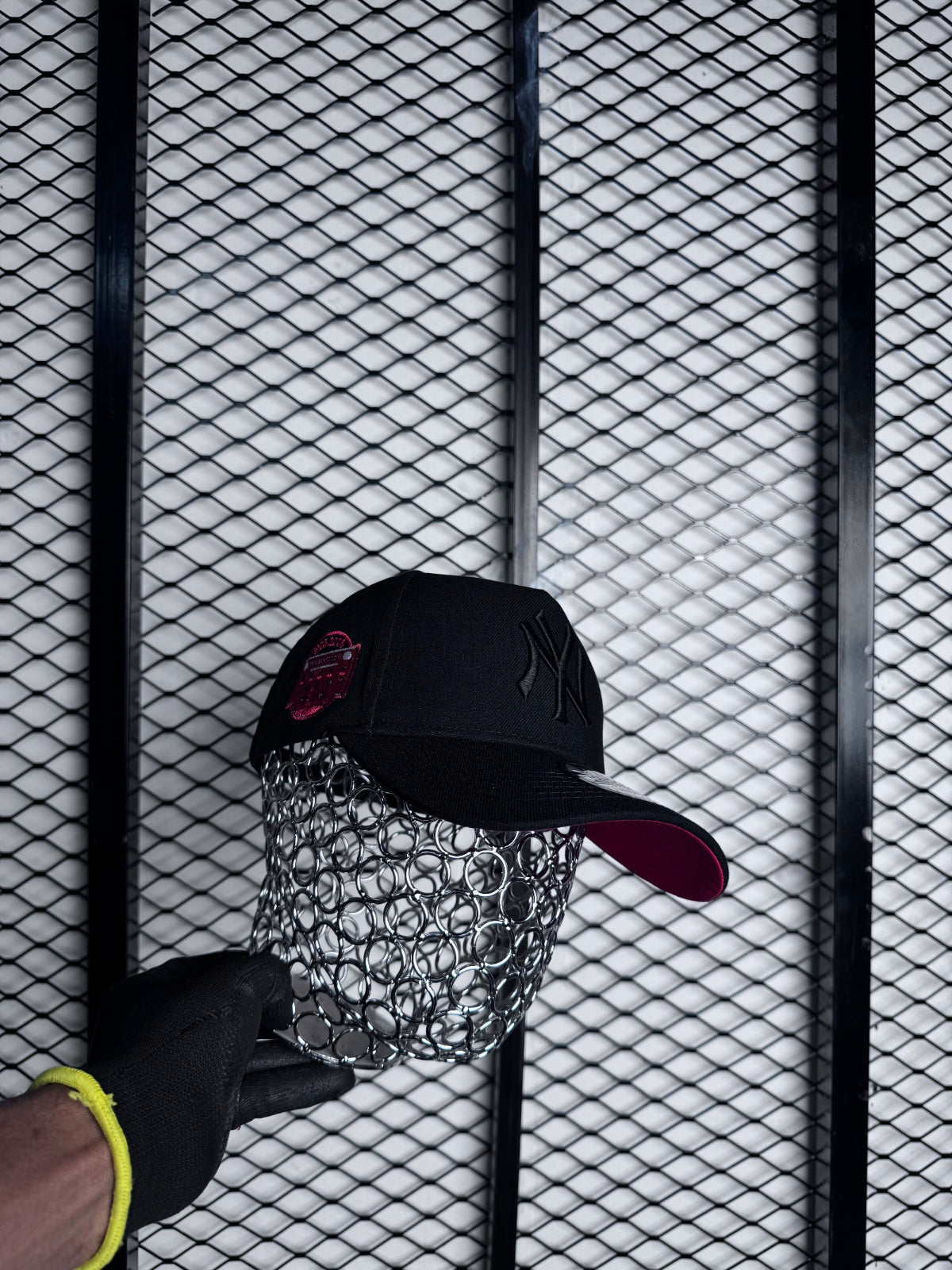 NY cap black & red