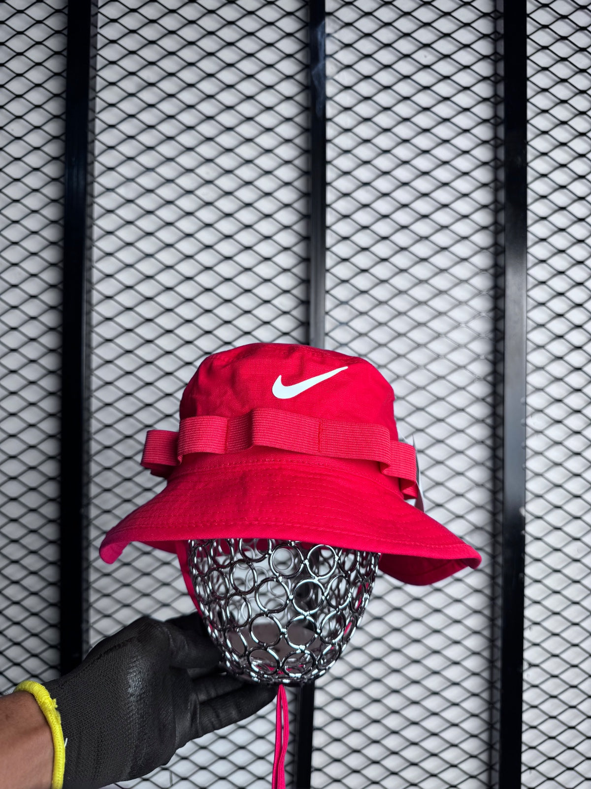 Bucket hat red with white