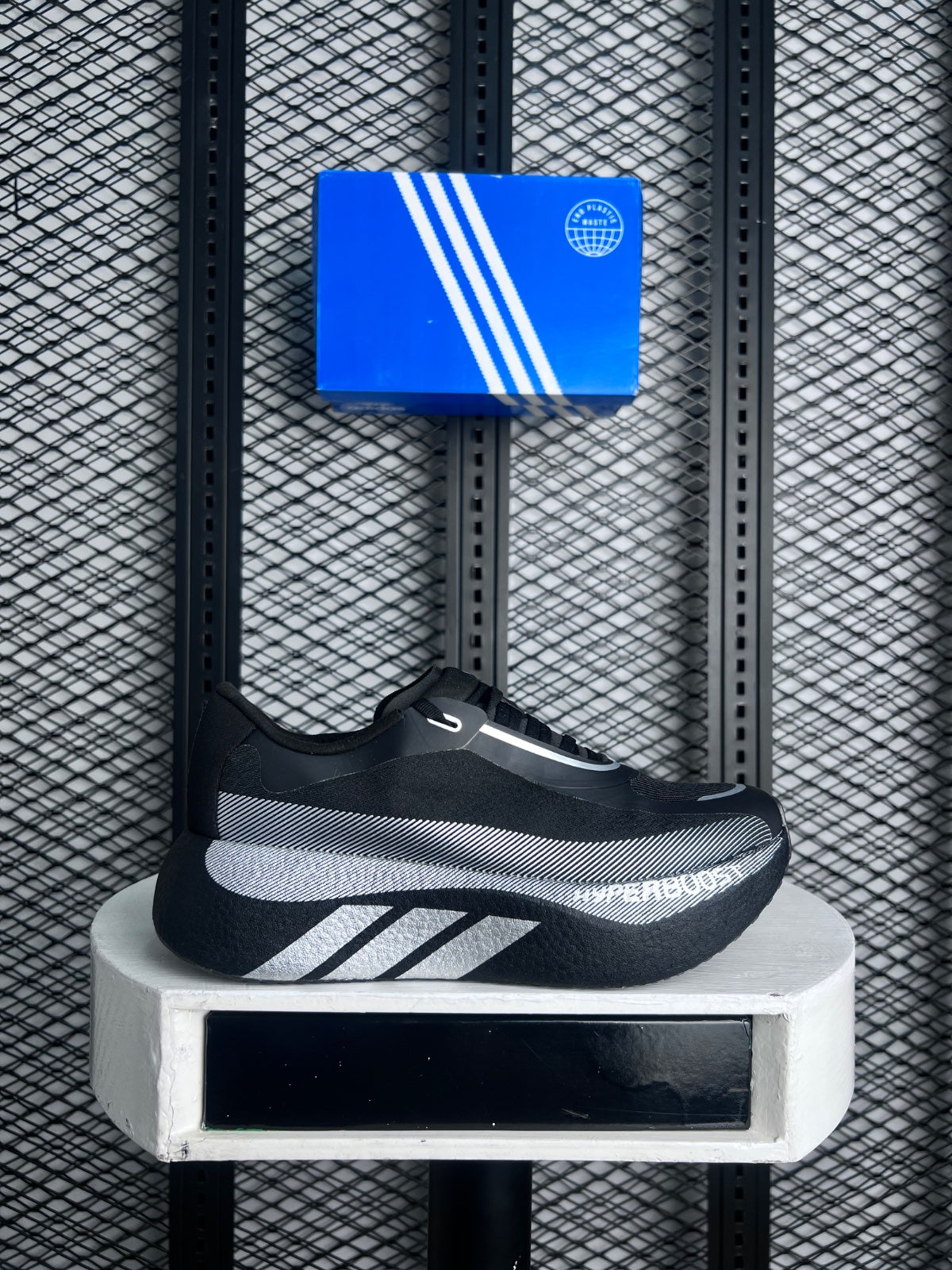 Sneaker hyper boost edge black end white