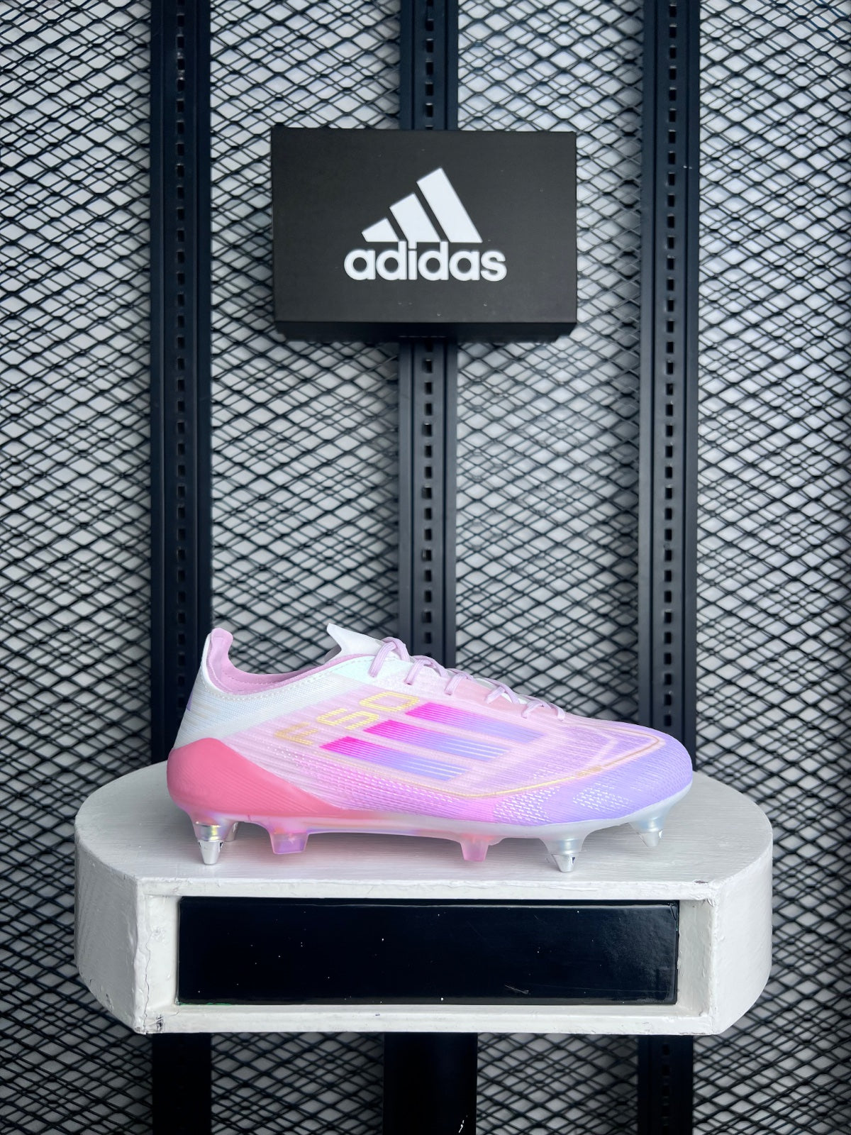 Sprint web pink soccer boots
