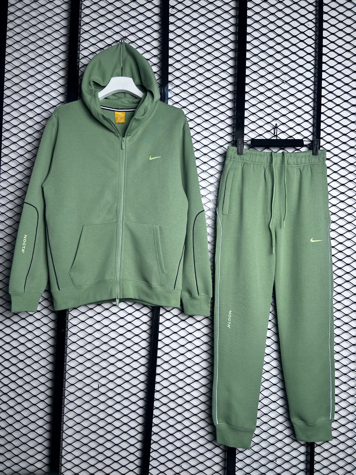 Tracksuit green FN7680