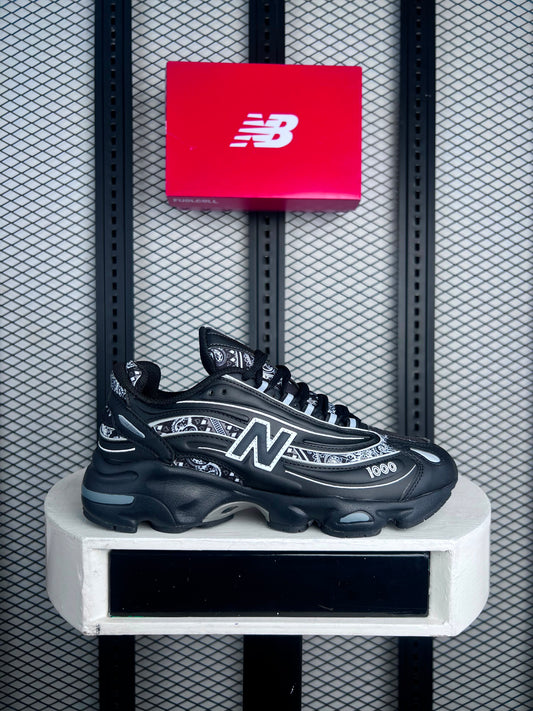 Special edition sneaker