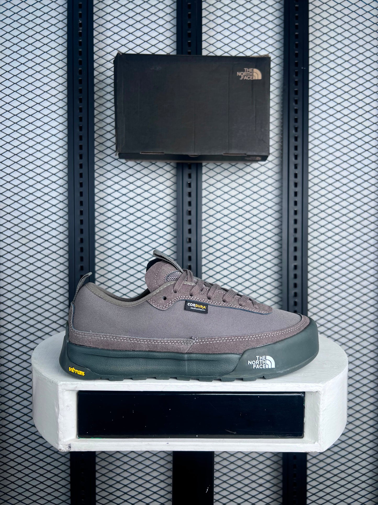 Special edition sneaker