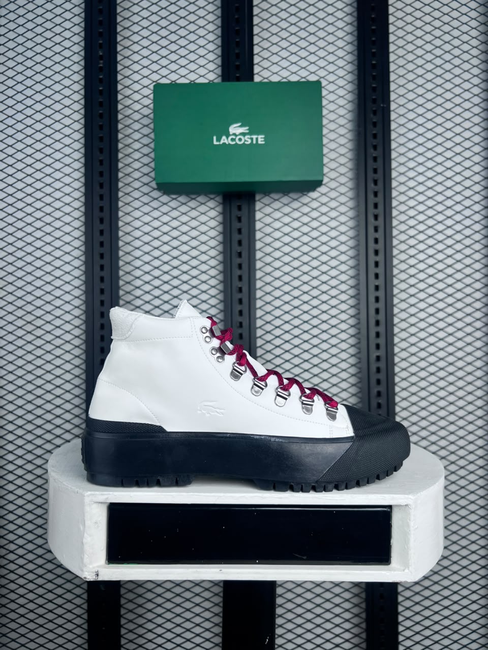 Special edition sneaker